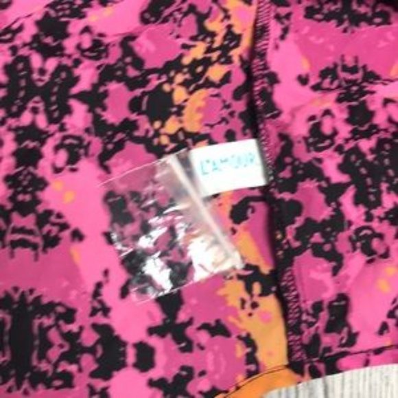 L Amour buttoned down Blouse - Picture 5 of 5